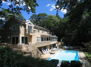 10 Timber Crest Dr, Danbury, CT 06811