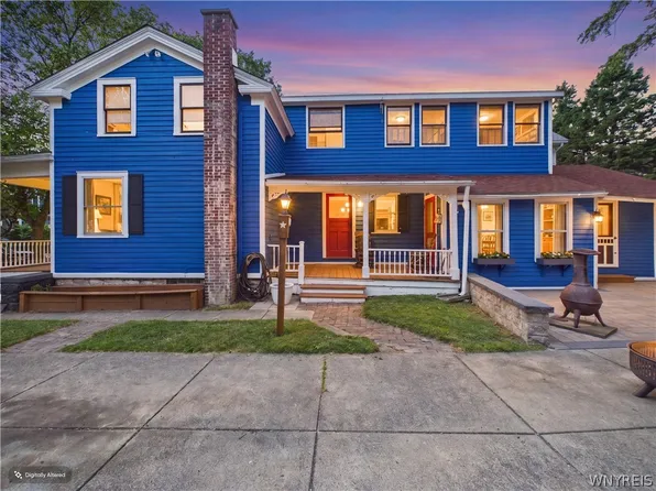 33 N Ellicott St, Williamsville, NY 14221