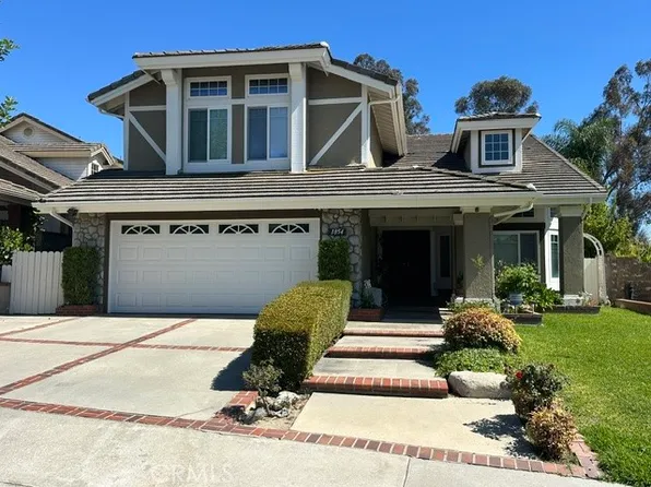 1854 Brooke Ln, Fullerton, CA 92833