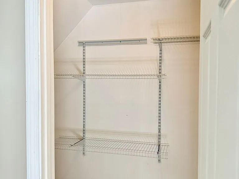 7 Gollums Way — Photo 46