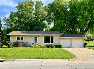 1501 Bel Air Rd, Norfolk, NE 68701