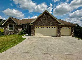 3232 Sandpiper Ct, Kodak, TN 37764