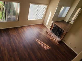 925 Lodgewood Way, Oxnard, CA 93030