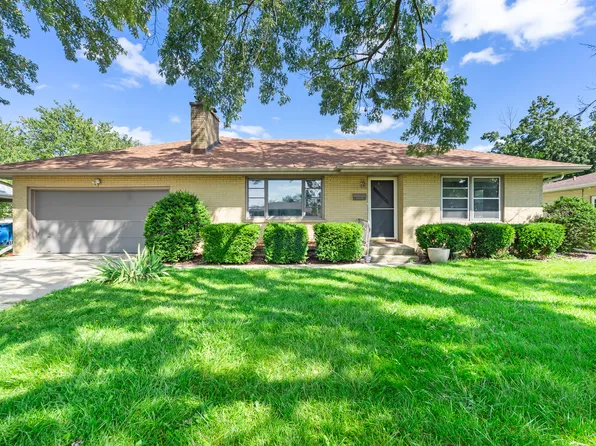 1616 Barthelone Ave, Crest Hill, IL 60403