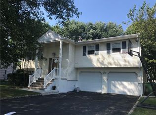 53 Lynnwood Rd, Edison, NJ 08820