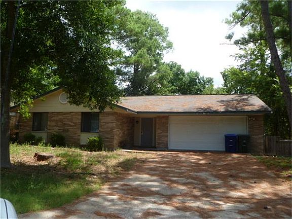 3rd image of 1113 Holly Springs Dr