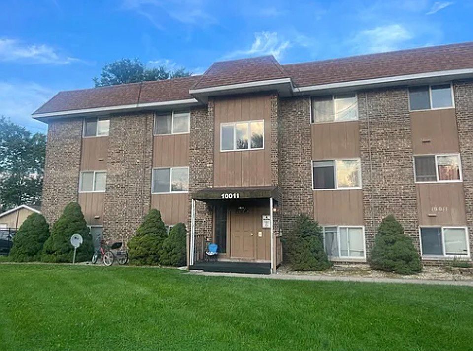 1st image of 10011 Kennedy Ave APT 32