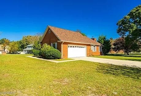 1st image of 500 Oak Ln