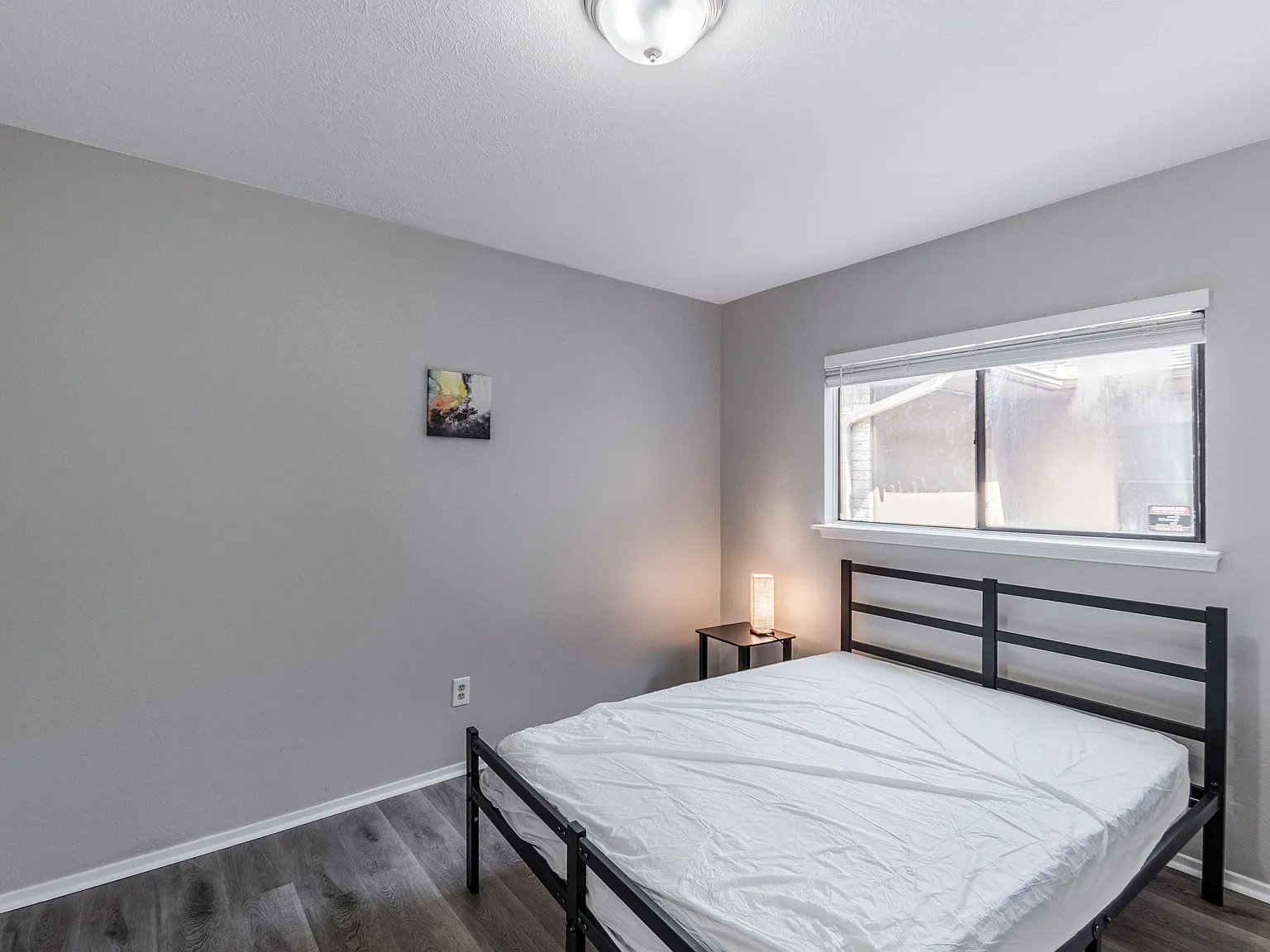 4 bed, 2.0 bath, 1635 sqft, $802 — Photo 2