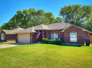 418 Bent Tree Rd, Noble, OK 73068