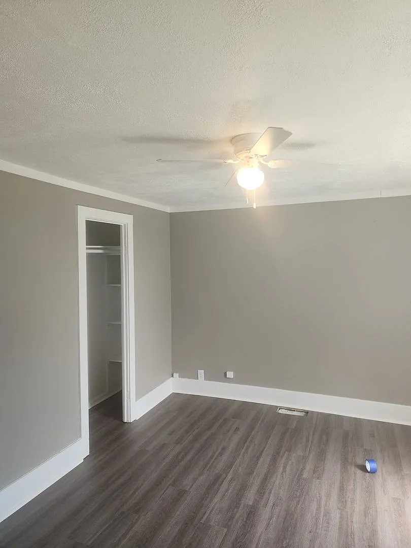 1101 North Indiana Avenue — Photo 3