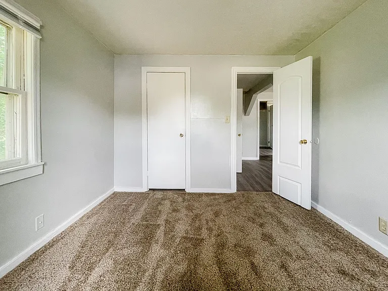 2118 S Penn St — Photo 18