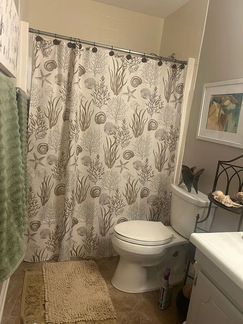 Sherwood Green Condo — Photo 4