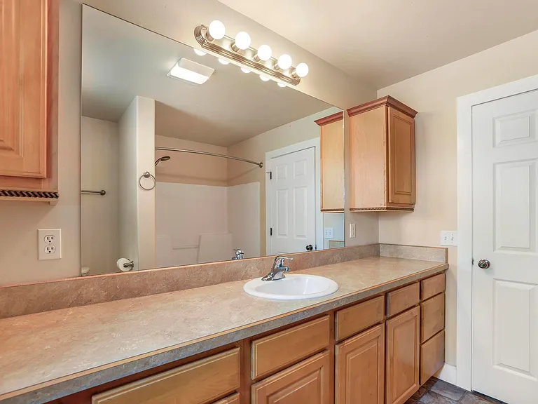 1107 Bailey Ave — Photo 24