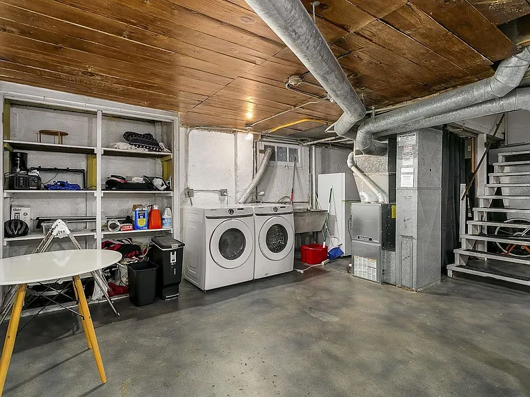 6162 E Burnside St — Photo 29