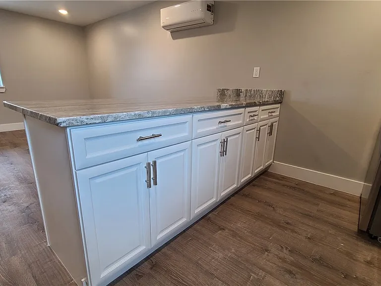 1331 Freeport Rd — Photo 8