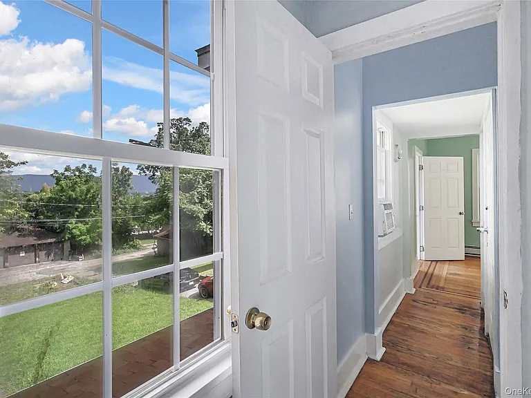 492 Liberty St — Photo 23
