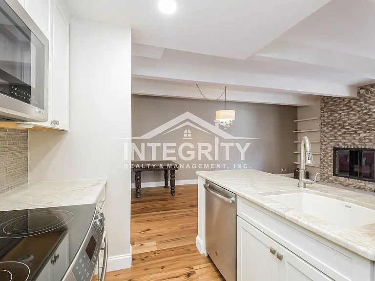 1365 Columbine St #102 — Photo 12