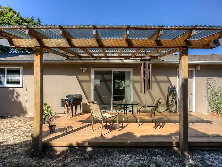 1070 Denise St SE — Photo 12