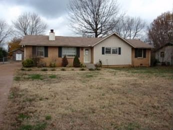 1st image of 6213 N Clearview Dr