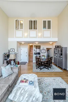 Rented by Bond New York | media 17