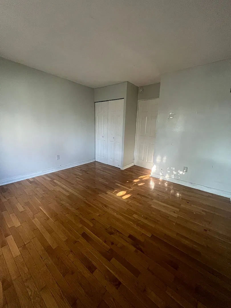 65 James St — Photo 1