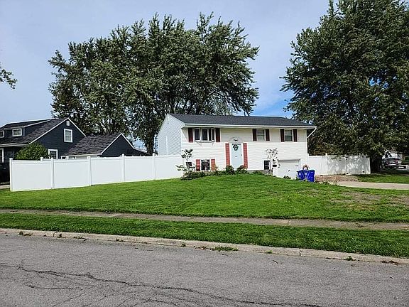 2nd image of 3364 Bethford Dr