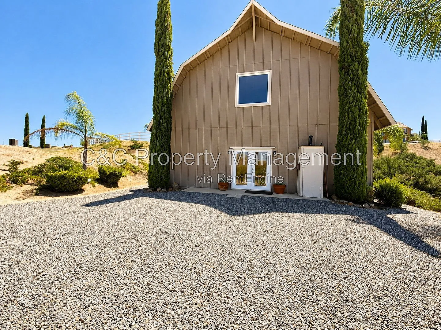 2 bed, 2.0 bath, 1980 sqft, $2,950 — Photo 2