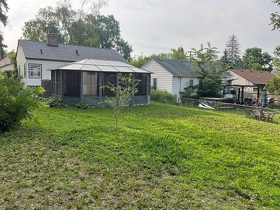 2nd image of 3644 Architect Ave