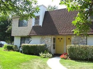 35 Pointe Cir S, Coram, NY 11727