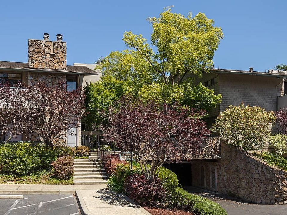 1st image of 34 Mansion Ct #812