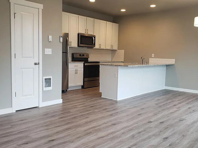 203 Susan St #A & B — Photo 3