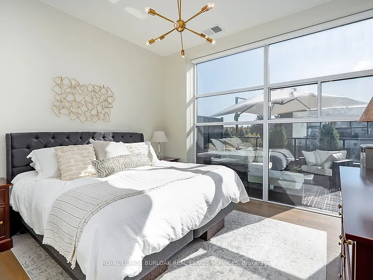 1878 Gordon St #202 — Photo 13