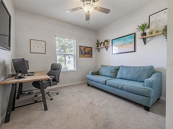 4th image of 8214 Willow Beach Dr