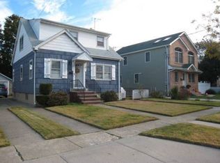 24611 136th Ave, Jamaica, NY 11422