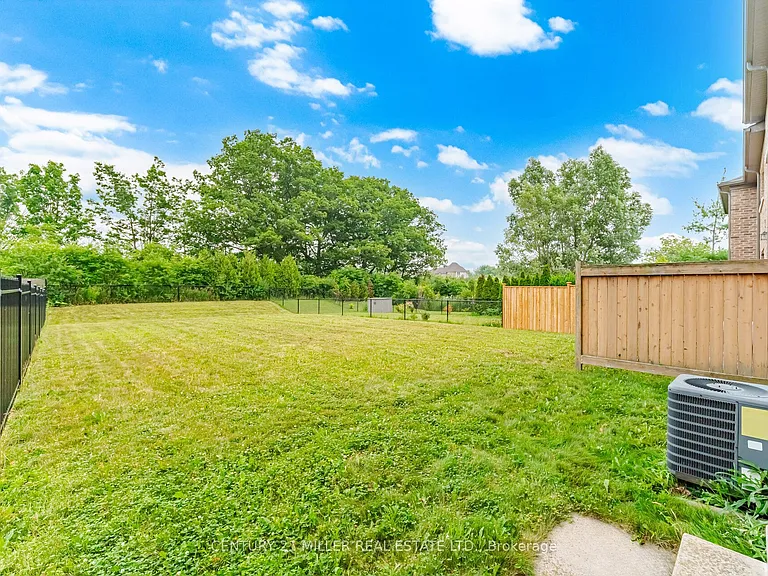 2455 Village Cmn — Photo 44