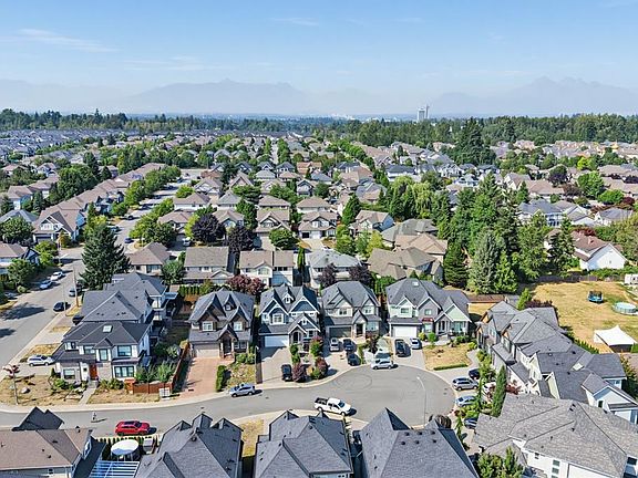 3rd image of 19675 70a Ave