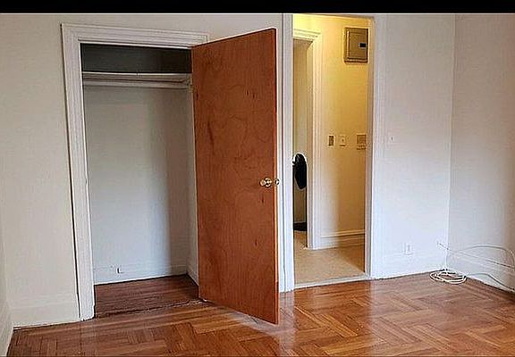 3rd image of 31-32 32nd St #3A