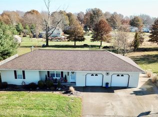 3242 Giger Rd, Highland, IL 62249