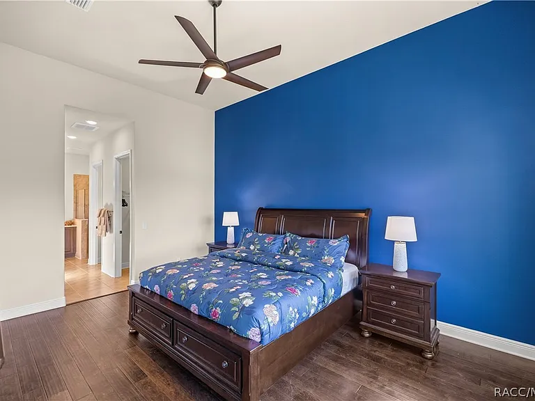 1335 W Greenmeadow Path — Photo 27