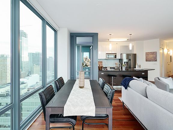 4th image of 2101 Market St Unit 3407