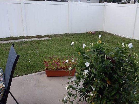 5th image of 1741 Putney Cir