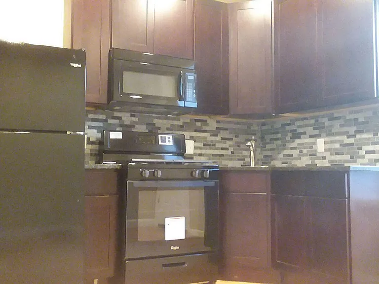 128 N Dearborn St — Photo 5