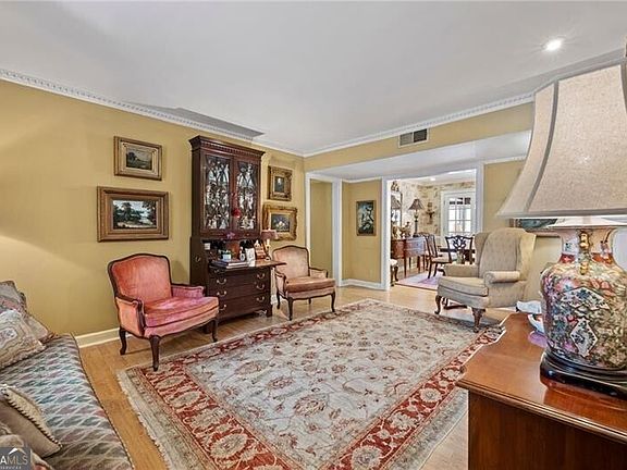 4th image of 3825 Lavista Rd APT Y3