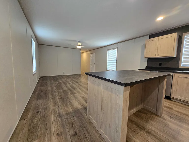29800 Guilford Cir #471 — Photo 3