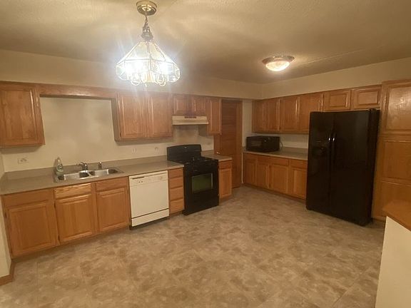 3rd image of 2020 Saint Regis Dr APT 202