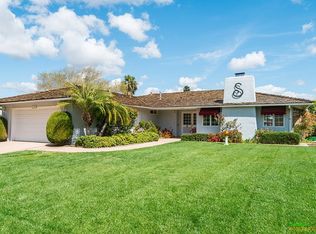 1059 La Reina Dr, San Marcos, CA 92078