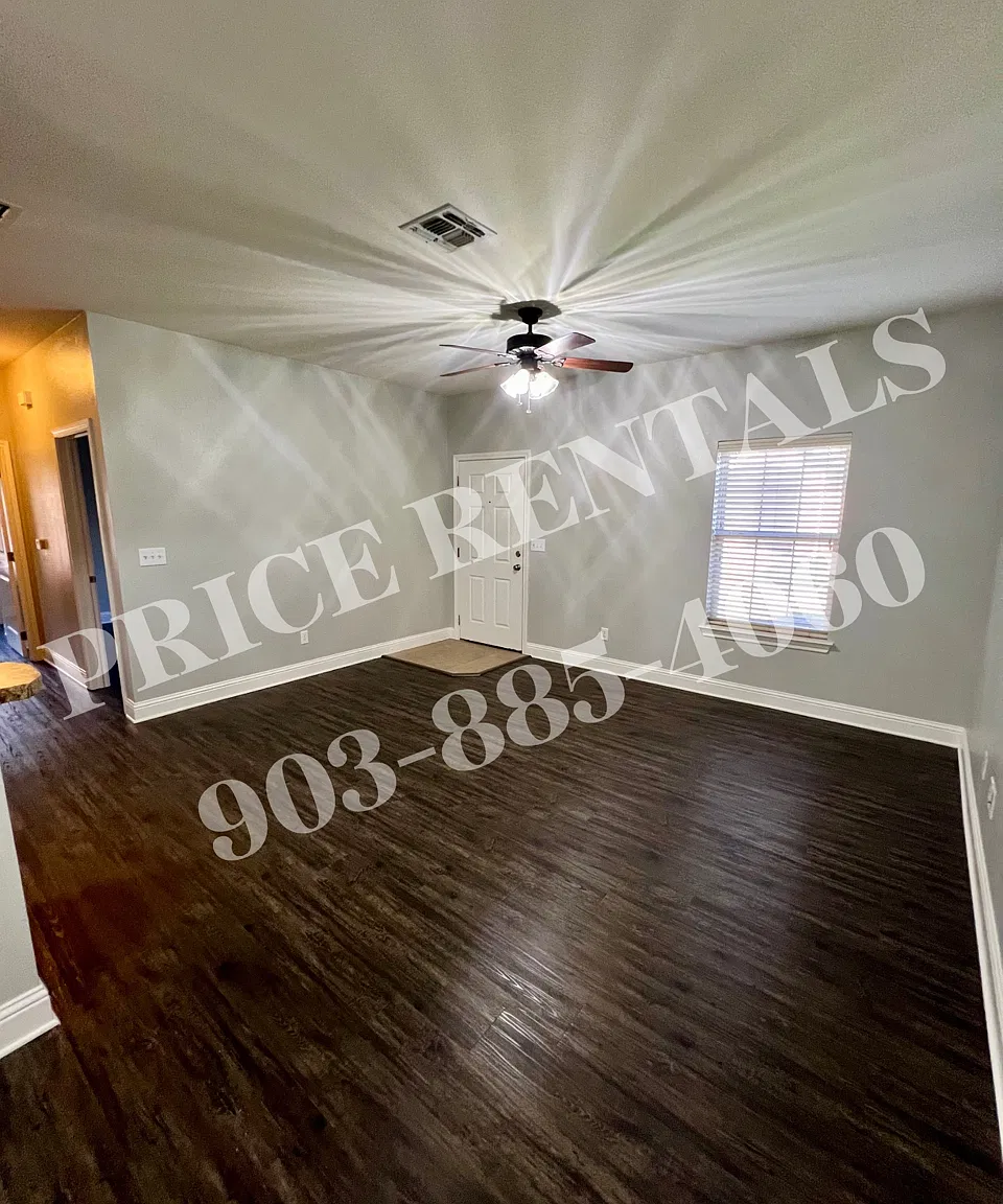 2 bed, 925 sqft, $1,300 — Photo 4