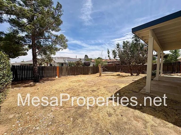 7891 Corona Ave — Photo 25
