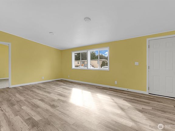 5th image of 10020 219th Avenue Ct E #37